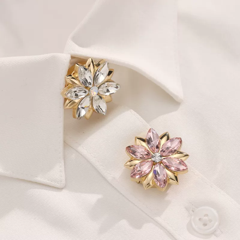Украшение для рубашки (button cover), стразы и жемчуг, акцент 14k, клипса, 9 дизайнов