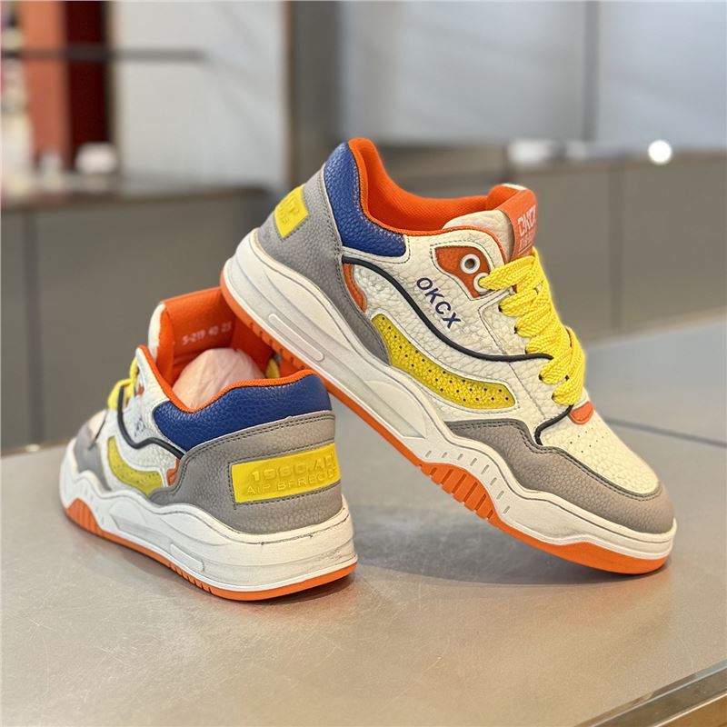 Trendy Men's Shoes 2026 Spring New Leather Breathable Lightweight Casual Soft-Soled Comfortable Sneakers