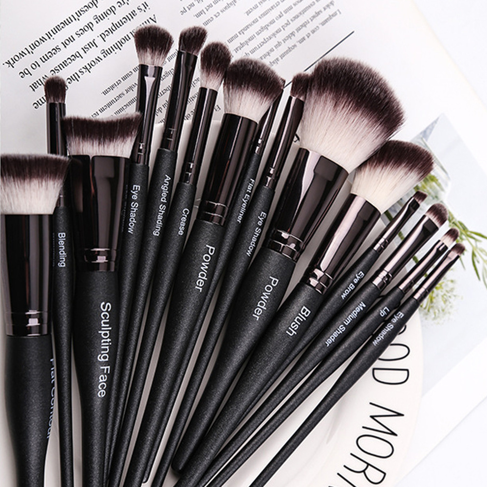 Zhuolya 15 sirena pinceles de maquillaje traje conjunto completo polvo suelto sombra de ojos cepillo de labios corrector rubor cepillo de fundación