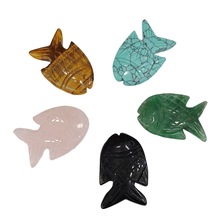 天然水晶雕刻动物鱼吊坠虎眼石黑曜石龙鱼东陵玉石锦鲤鱼挂件批发