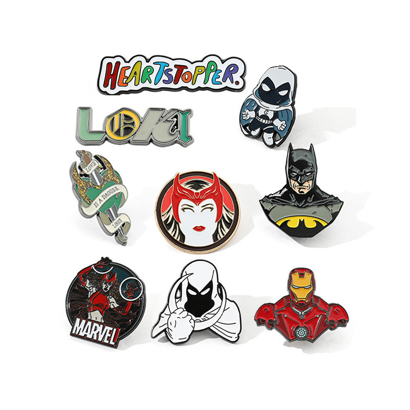 Nuevo broche de película europea y americana de Marvel transfronteriza Moonlight Knight Crimson Bruja Loki Thanos esmalte PIN