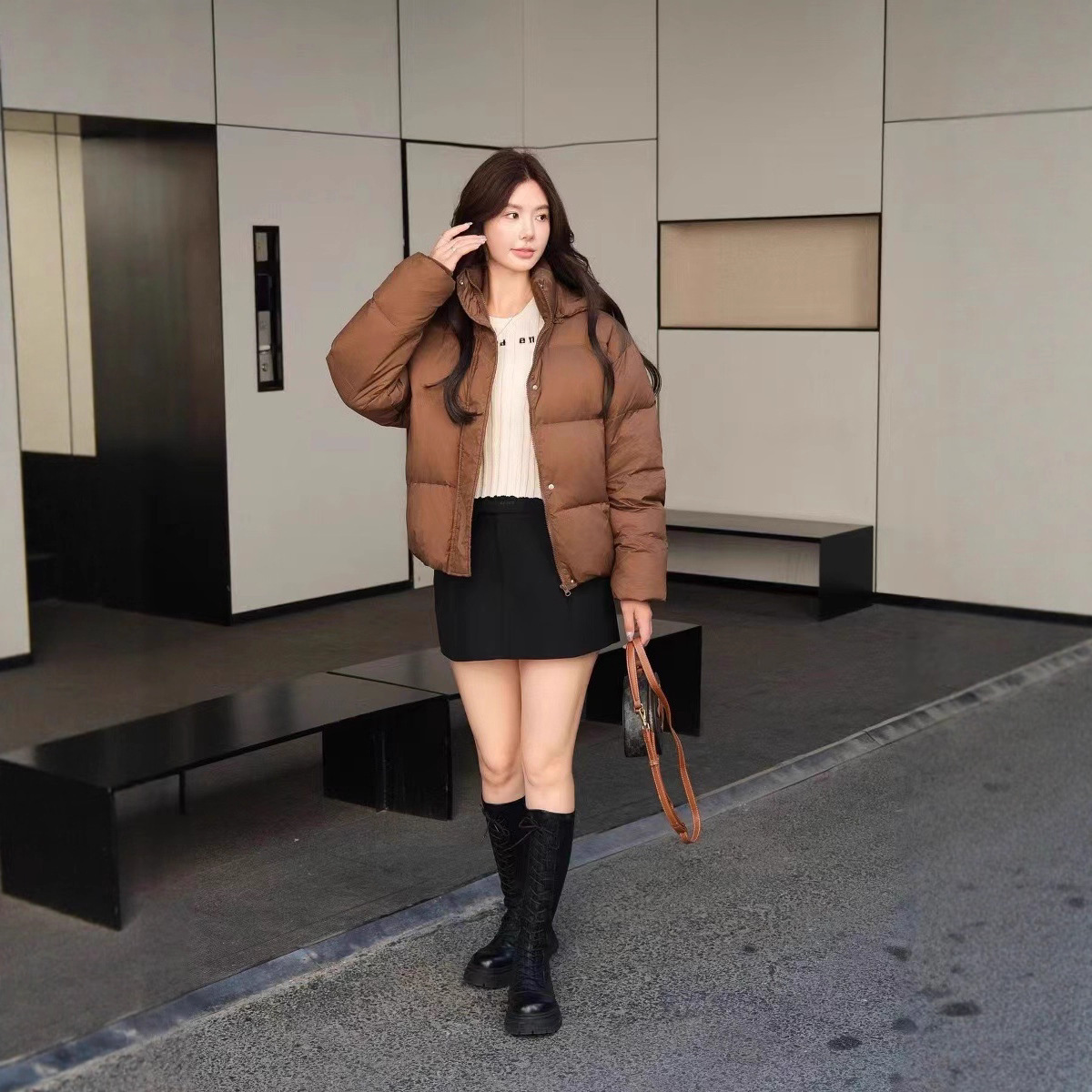 Transfronterizo TikTok ropa de mujer nueva chaqueta corta de grafeno de invierno de mujer gruesa chaqueta de pan de acero blanco