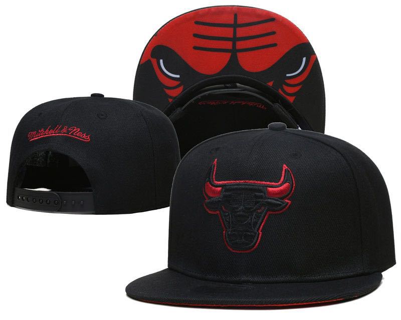 thumbnail image 1 of NBA Bulls nuevo sombrero adulto equipo de baloncesto sombrero protector solar visera al aire libre moda casual deportes sombrero a, 1 of 2