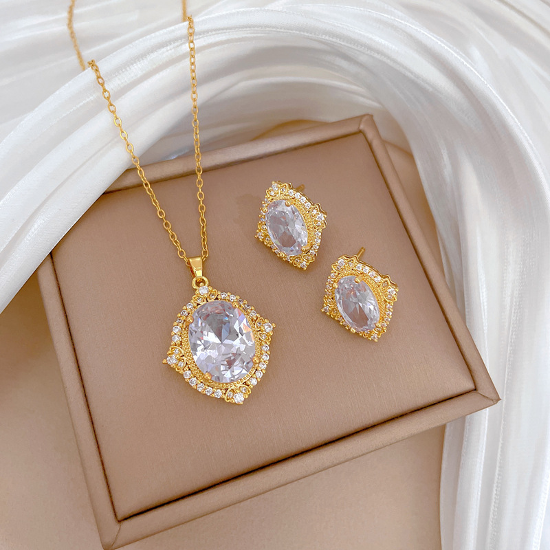 【 Titanium Steel 】 Necklace and earring set, light luxury heavy Industry, Oval Full diamond, personalized and elegant banquet earrings and necklaces pic 12