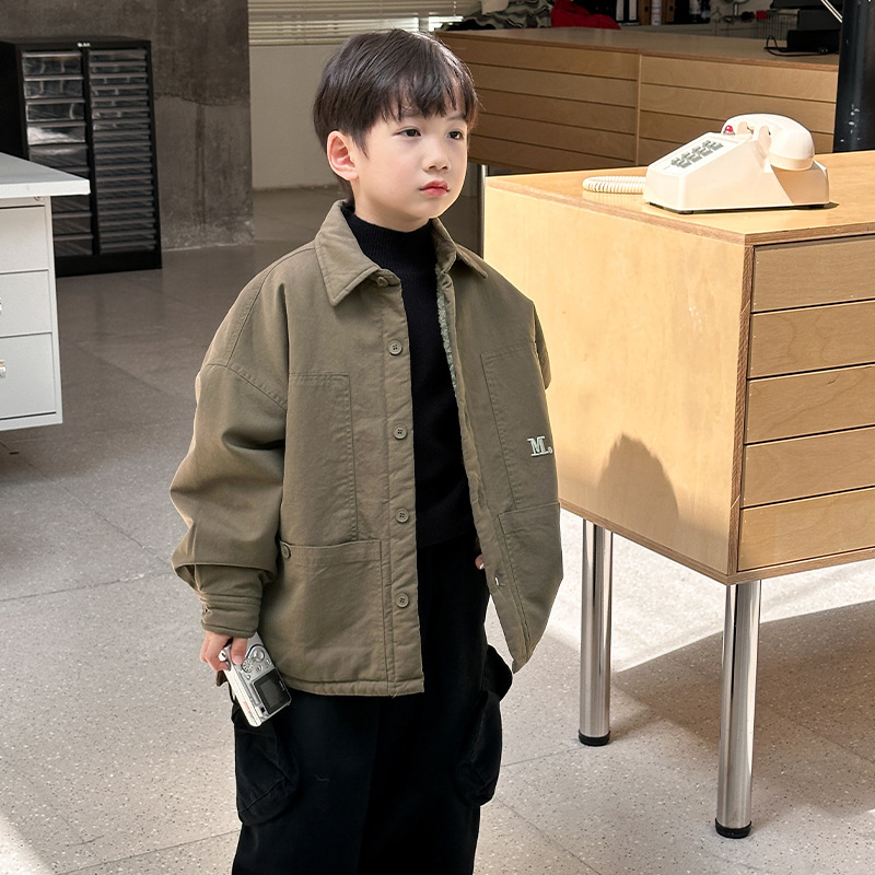 McCarthy ropa infantil de algodón para niños 2025 invierno nuevo estilo coreano de ropa de invierno para niños con chaqueta gruesa de lana