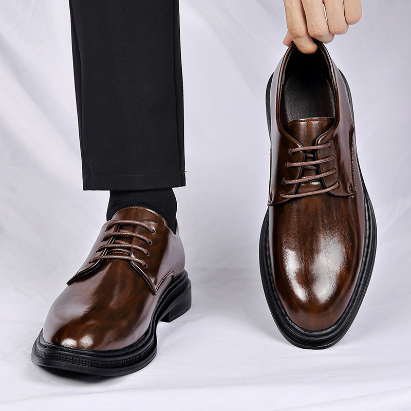 Zapatos de cuero de hombre otoño y invierno de hombre vestido formal de negocios de cuero suave con suela suave punta de boda cordón de novio zapatos de alta calidad