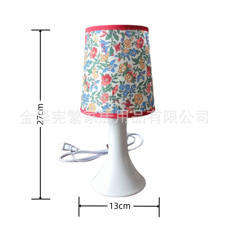 Luz de cabezal de cama dormitorio cálido romántico simple flor de estilo japonés estudio en línea ins decoración de dormitorio de niña lámpara de escritorio