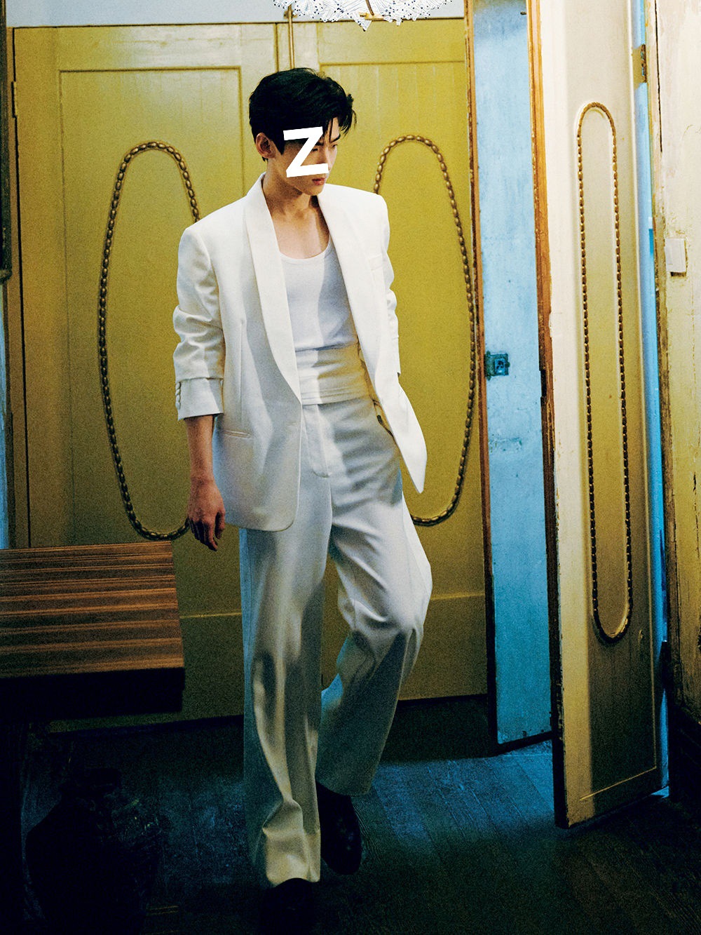 同款白色西装外套男士春秋季百搭休闲韩版痞帅垫肩西服潮