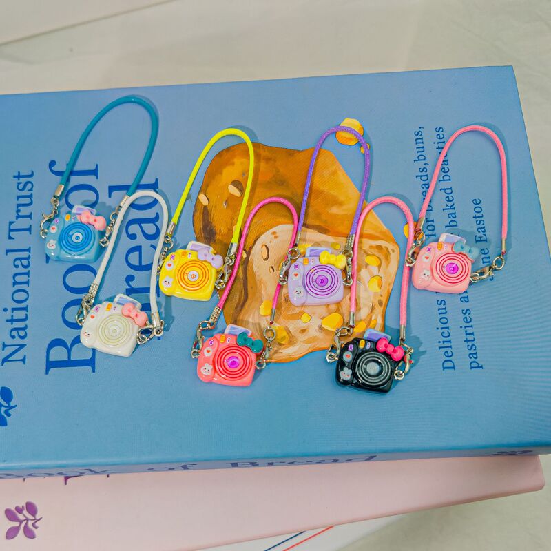 Cq77 Dollhouse Mini Pendant Model Cartoon Small Camera Bow Tie Neck Accessory Doll