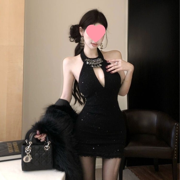 Diamond-Encrusted Sequin Hollow Halterneck Dress for Women, New Waist-Hugging Tight-Fitting Hot Girl Hip-Covering Sexy Short Skirt in Stock
