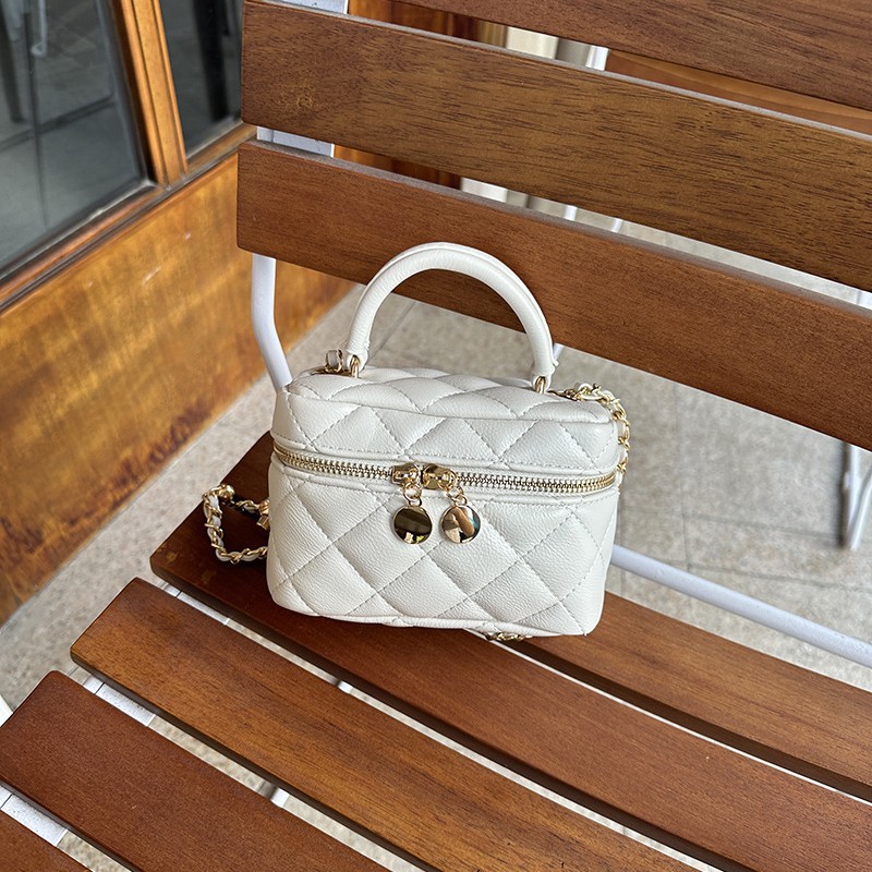 Nuovo modello da donna 2025: elegante borsetta quadrata di piccole dimensioni con motivo a rombi, tracolla a catena, adatta per il pendolarismo e come trousse per il trucco._voghion.com