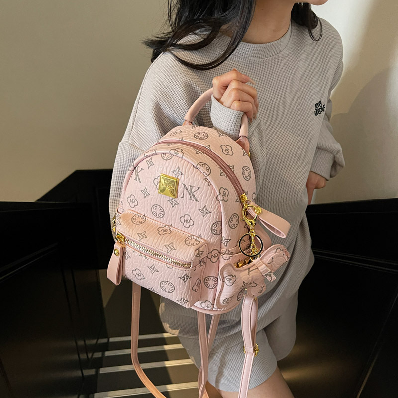 Mochila de mujer popular coreana Mochila colgante con estampado de estilo occidental 2025 nuevo bolso de mujer portátil de comercio exterior