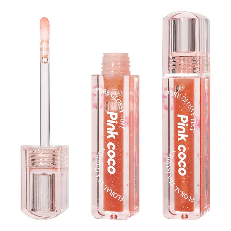 Glass moisturizing lip gloss, intense hydration, plump lips effect