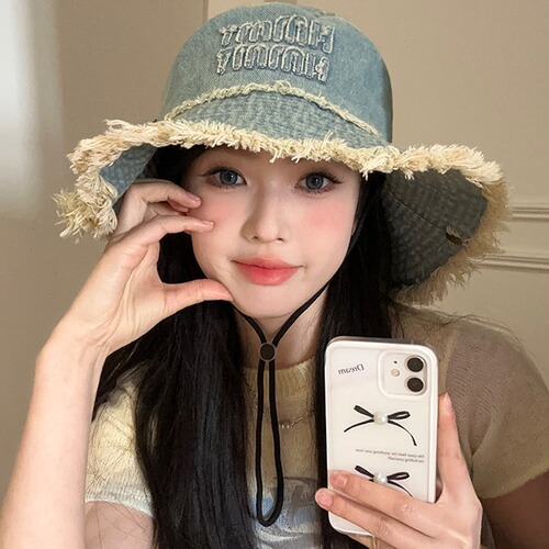 Western Cowboy-Style Retro Distressed Niche Design Fisherman's Hat for Women | Frayed Edge, Unique Bucket Hat That Flatters Your Face