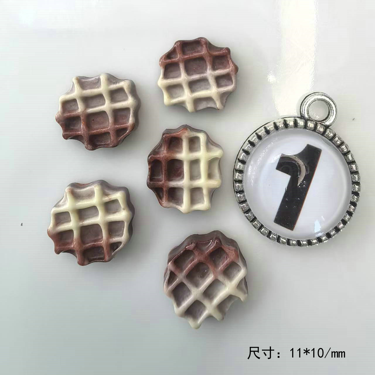 仿真曲奇网红卡通美甲饰品迷你华夫饼微缩跨境新品奶酪奶油胶材料