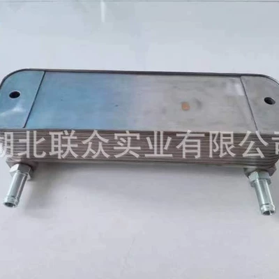 For Dongfeng Volvo Transmission Parts 14-Speed Transmission Oil Cooler V21359570 (Other drive systems)