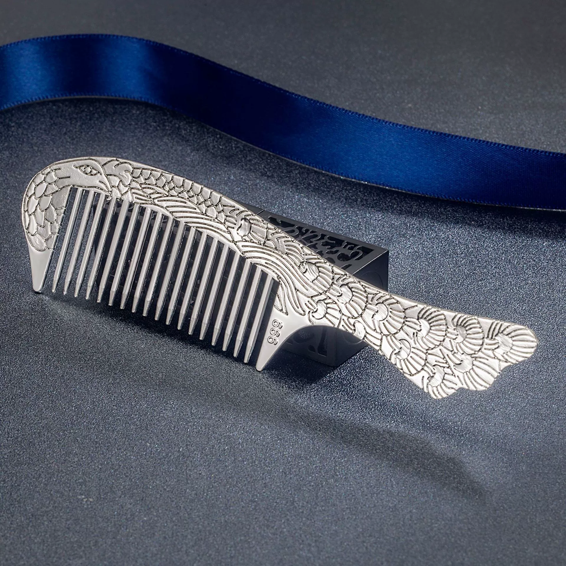 Silver -plated comb, long handle comb, elegant peony comb, phoenix tail comb, massage meridian comb, silver ion comb approach