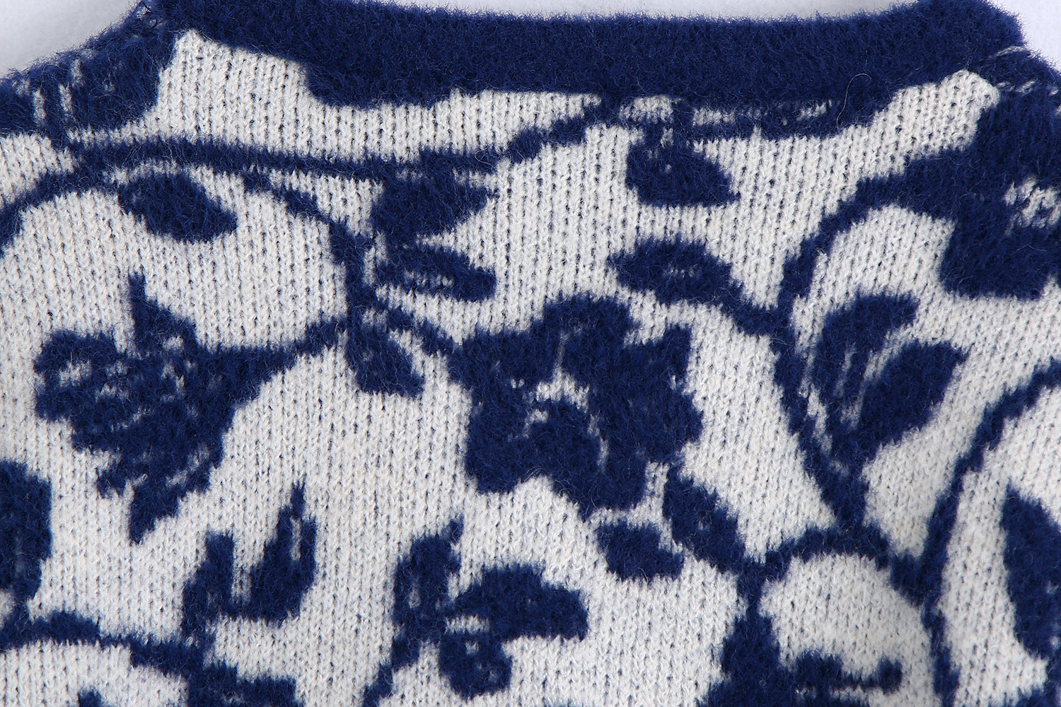 Floral Jacquard Knitted Sweater 10