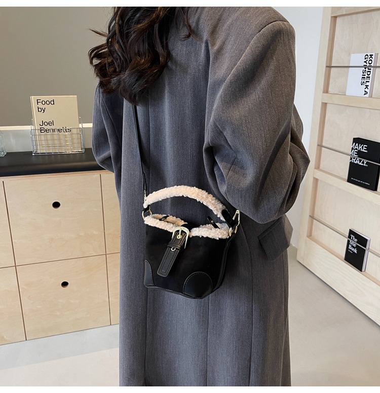 Lambskin mini bucket bag, Maillard suede retro handbag, 2024 new style, single-shoulder crossbody handbag undefined