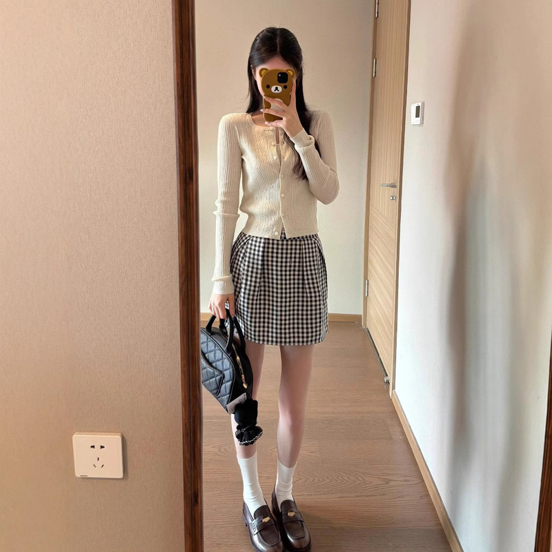 2026 New Early Spring Outfit: a Complete Set of Korean-Style Gentle Knit Cardigan and Plaid Suspender Skirt Set