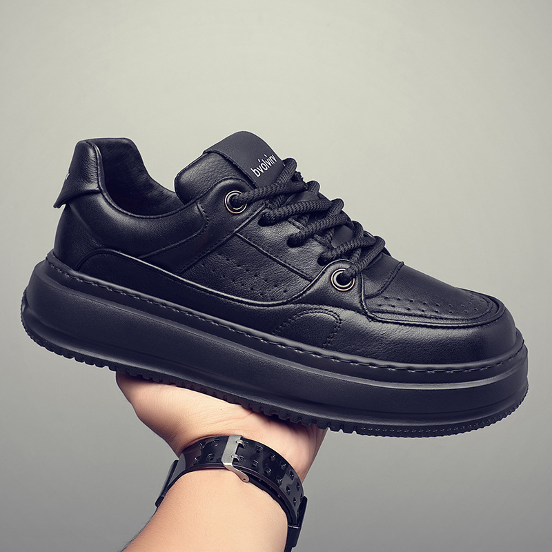 First-Layer Cowhide Men's Shoes, Genuine Leather Sneakers, New Casual Shoes for Men, Korean Style Versatile Sports Shoes, Lightweight, Simple and Trendy Black First-Layer Cowhide Men's Shoes, Genuine Leather Sneakers, New Casual Shoes for Men, Korean Style Versatile Sports Shoes, Lightweight, Simple and Trendy Black