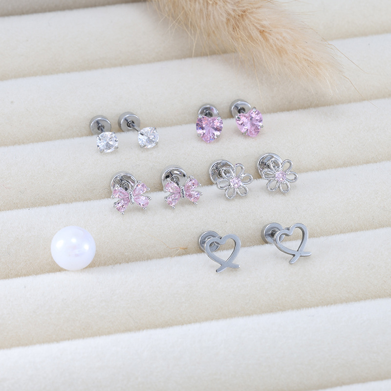 Pointed titanium steel lip stud product view