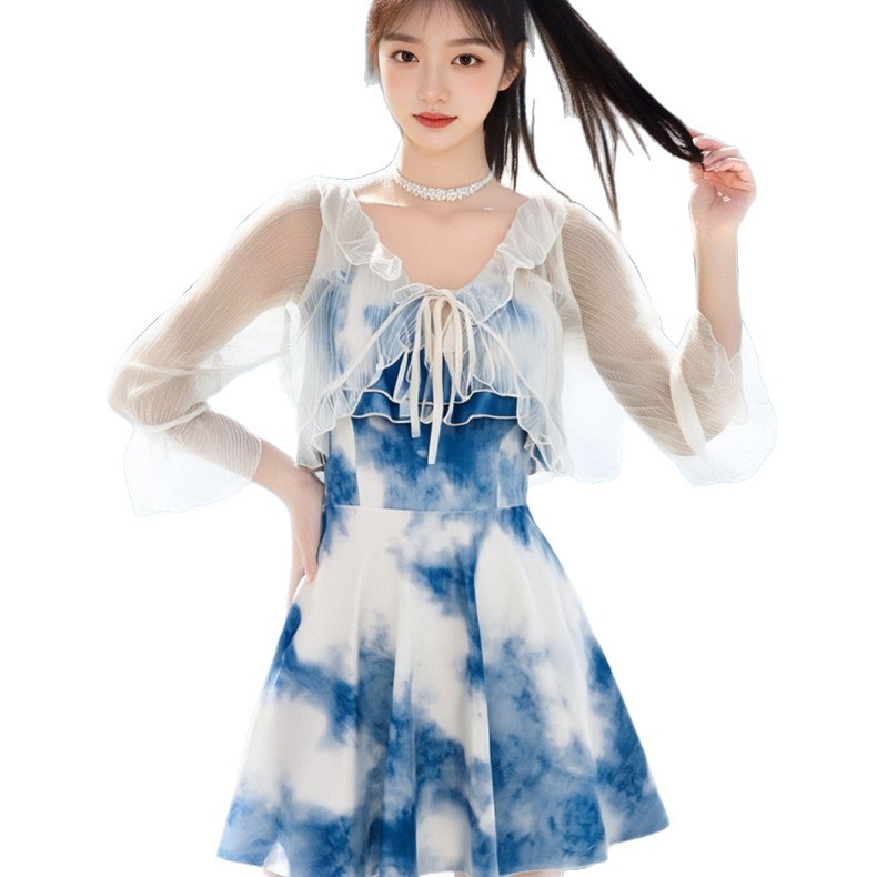 El nuevo estilo azul de alta gama tie-dye, el viento puro, la carne, la fina y conservadora playa, las aguas termales, el estilo de vacaciones, el traje de baño de una pieza, las mujeres