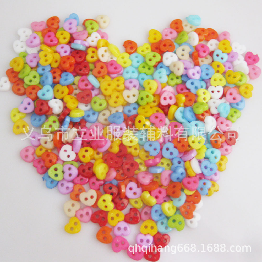 Heart-shaped small button 6mm Love mini nylon button Cartoon doll button Craft button auxiliary materials 4