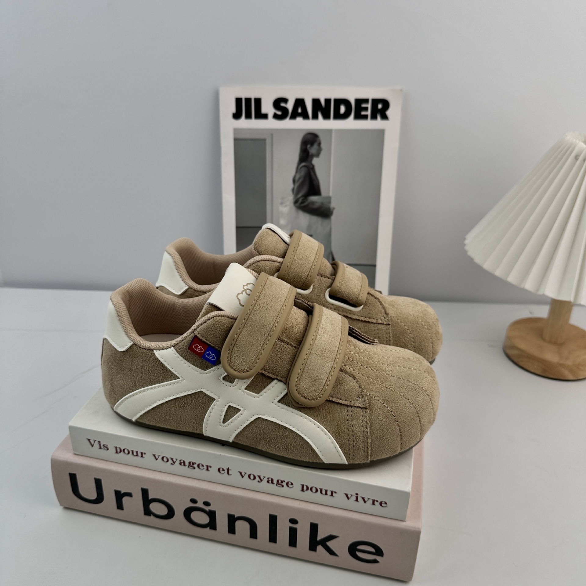 Far Wav retro Meirade skate zapatos para mujeres otoño 2025 nuevo velcro casual plano Agam de zapatos de entrenamiento