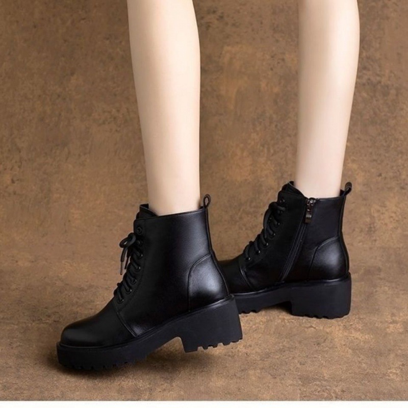 Echtes weiches Leder Martin 2024 Neue Herbst-/Wintermode Dicker Absatz Schnürstiefel für Kinder Vielseitige Stiefel Damenschuhe_voghion.com