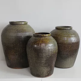 粗陶陶罐花瓶怎么选?复古侘寂风陶瓷花器指南