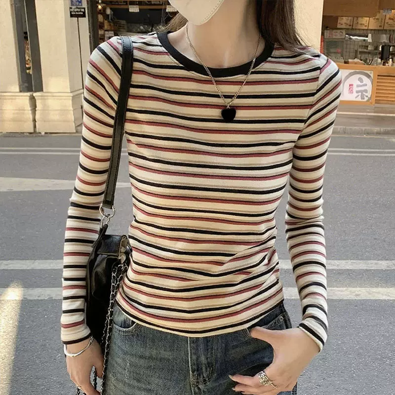 秋冬撞色圆领条纹长袖t恤女美式复古秋季正肩修身打底衫长袖上衣