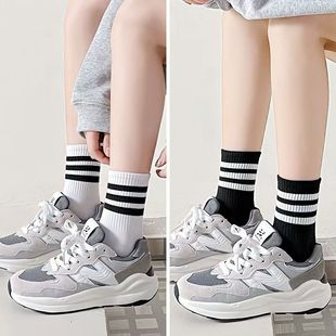 [Campus Women's Socks] Spring and Summer Thin Girl's Three-bar High-level Socks High-value Solid Color All-match Black and White Socks
