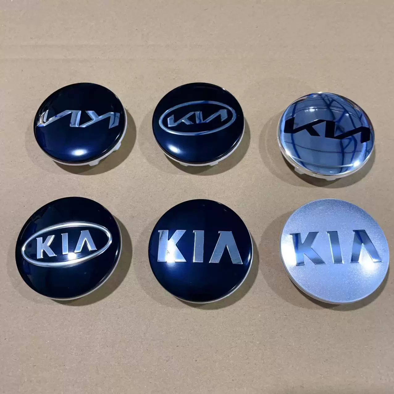 Заглушки для колесных дисков Kia (Серато, Спортаж, Форте, K2, K3, K5) с логотипом шины, 56 мм