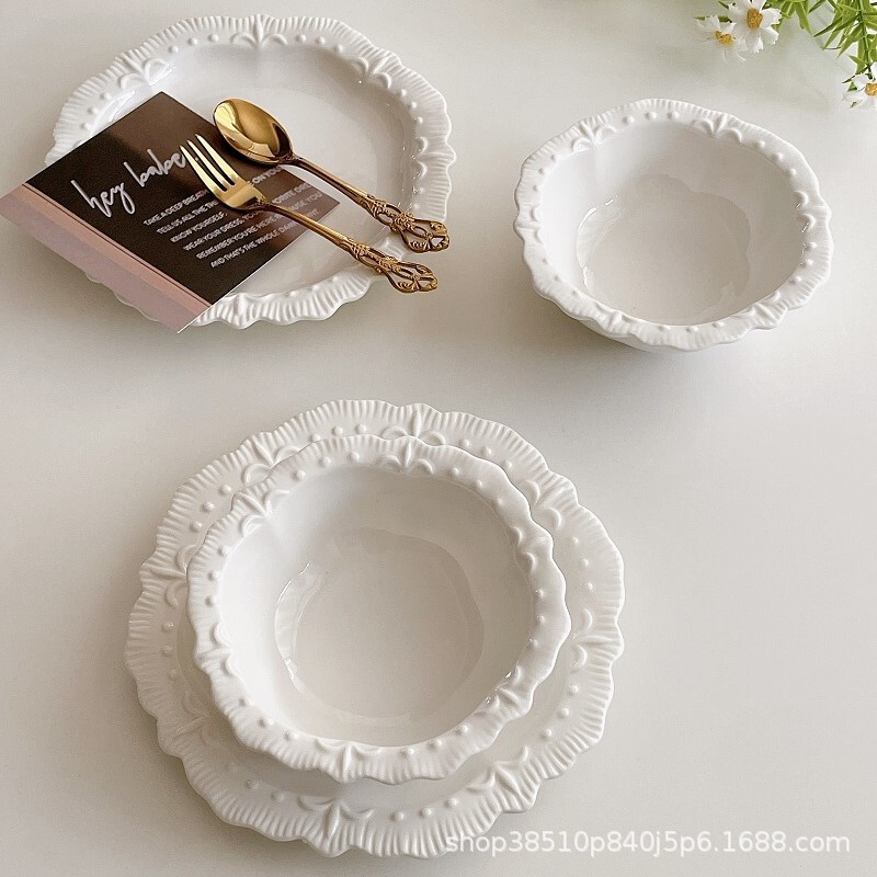 Ins French Palace Exquisite Relief Lace Pure Color Ceramic Dishes Dessert Salad Small Bowl Snack Snack Plate Ins French Palace Exquisite Relief Lace Pure Color Ceramic Dishes Dessert Salad Small Bowl Snack Snack Plate