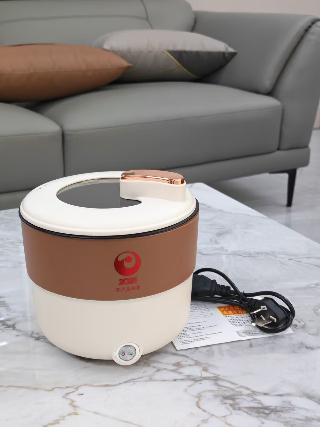 Распродажа, механическая версия с коричневым антипригарным дном.