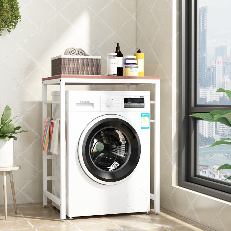 가드 레일이없는 흰색 프레임 티크 색상