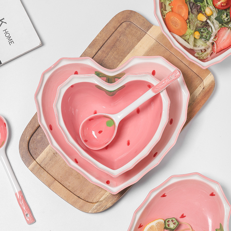 Internet-Famous Strawberry Bowl Spoon Plate Set, High-Value, Girly, Heart-Shaped Bowl, Salad Bowl, Dessert Household Tableware, Ins Style
