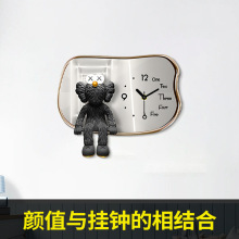 现代轻奢钟表挂钟客厅家用时尚创意简约大气网红装饰墙壁挂时钟灯