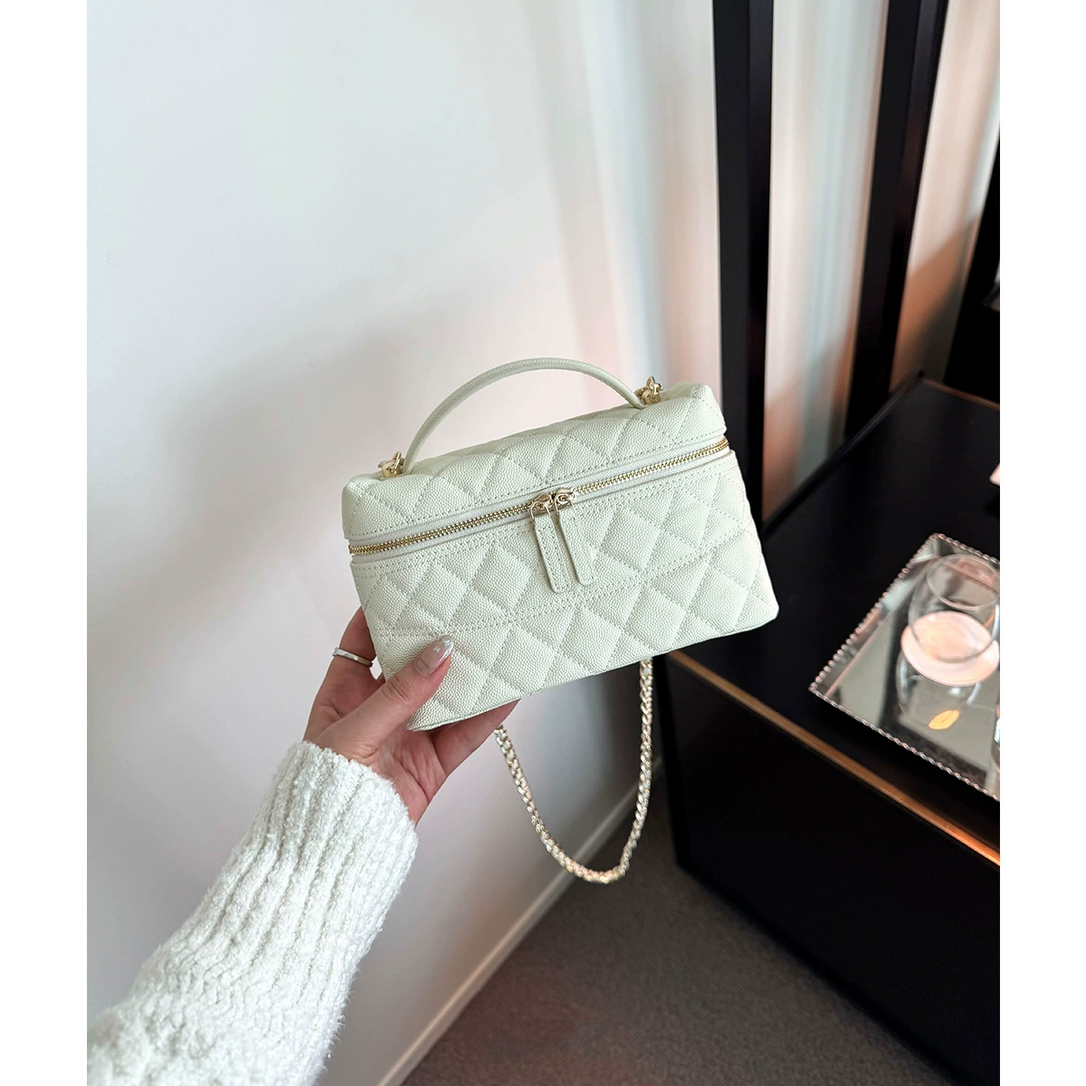 Ручная сумка через плечо в стиле Chanel, натуральная кожа, мини «ланч-бокс» 19×5×12 см, цепочка