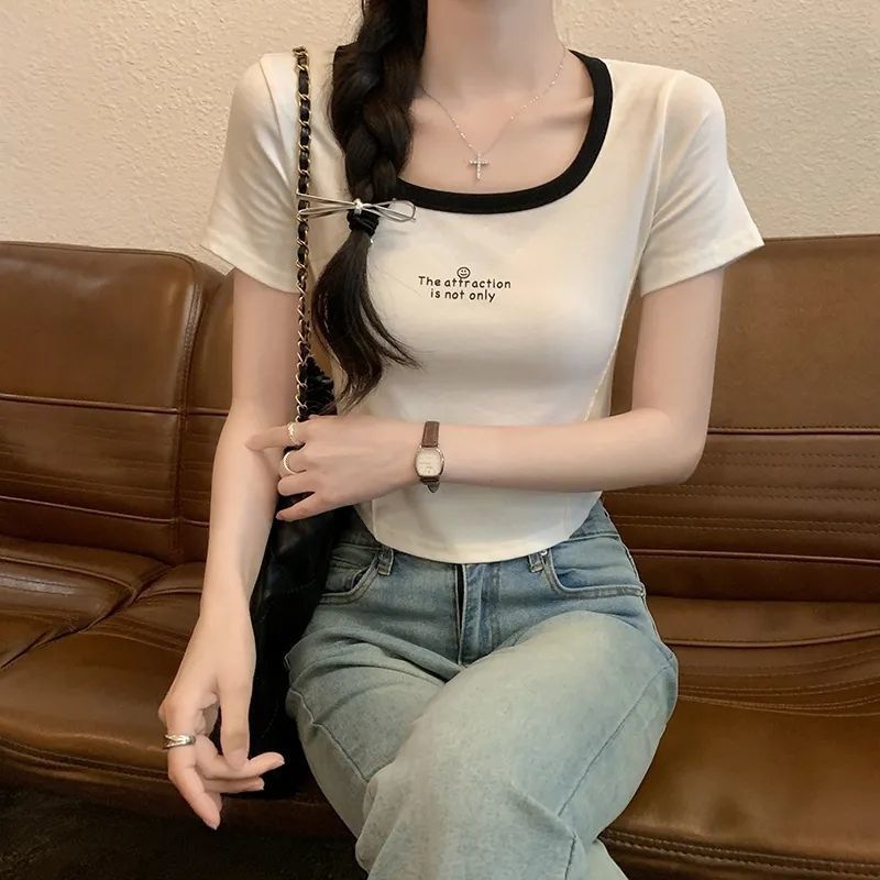 スレッドショルダースクエアカラー半袖Tシャツ女性用インカラーブロックピュアディザイアホットガールスリム痩身鎖骨ショートフィッシュボーントップ|undefined