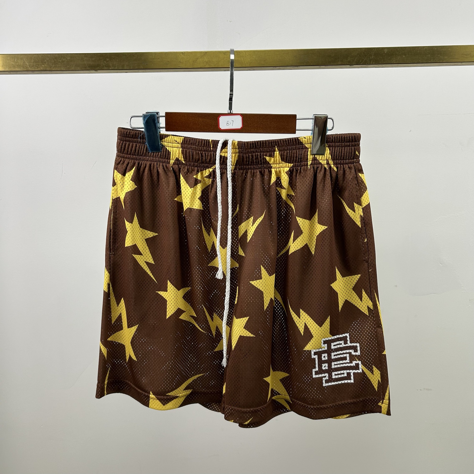 E35
