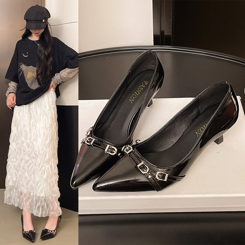 Black Elegant and Stunning High-Heeled Shoes for Women, 2026 Spring and Autumn New French-Style Pointed-Toe Stiletto Shoes to Match with Skirts