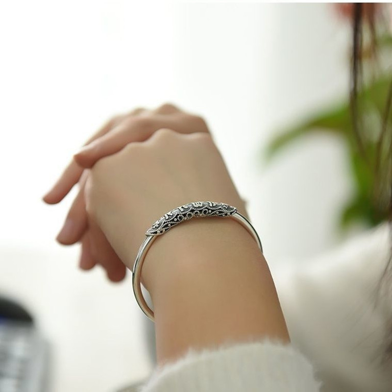 Six-character Mantra Bracelet For Men Silver Plated Open Bangle_voghion.com