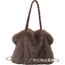 毛绒钱包冬季蓬松包女式毛绒手提袋手提包人造毛皮包蓬松肩托特包