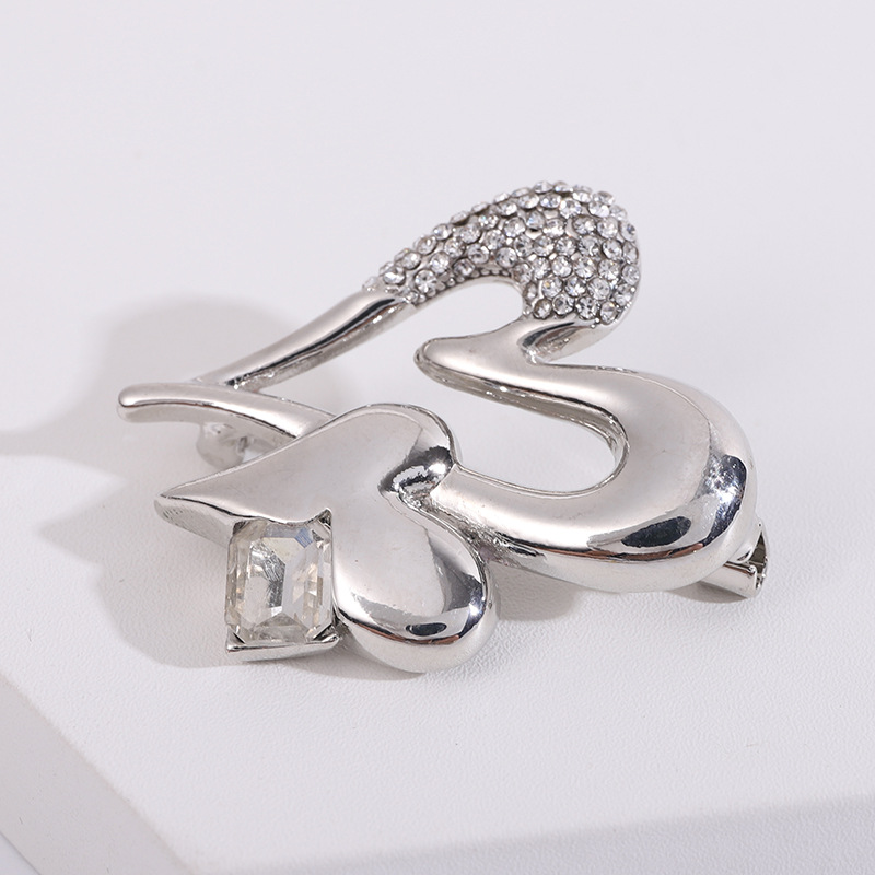 13g Weight Brooches Classification Holiday, Daily, Selfie Occasion Alloy Material Heart Shape Pattern Women's Gender Lady Style Lady Pin Heart Shape Alloy Women's Brooches 5