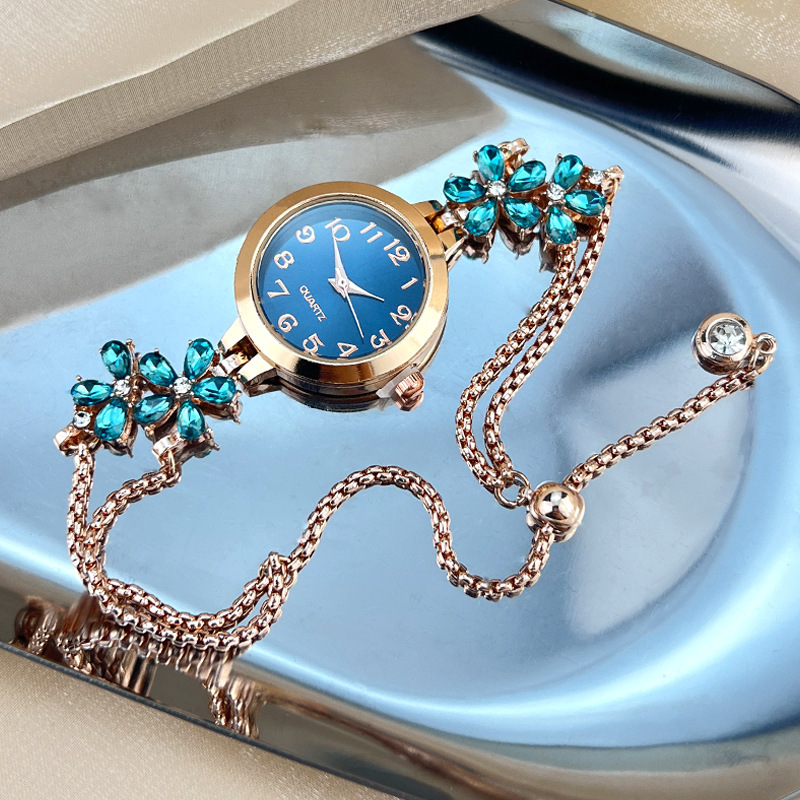 Live Broadcast Popular New Style Diamond Flower Color Diamond Simple Fashion Pull-Out Bracelet Watch Women's Watch