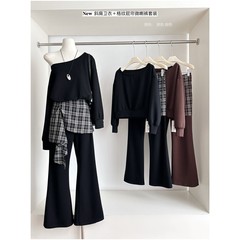 穿搭一整套女斜领休闲卫衣+格纹屁帘微喇裤两件套2025秋季新款