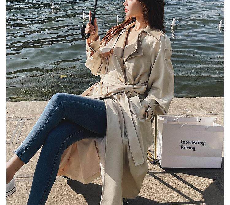Áo khoác trench coat nữ dáng dài trung bình, form rộng, cổ vest, tay dài, phong cách thanh lịch — Màu be (chất lượng cao cấp) chi tiết 15