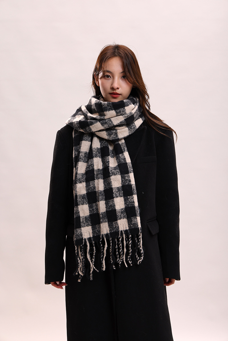 Sciarpa a quadri da donna autunno inverno sensazione avanzata spessa e calda collo frangia versatile studente moda INS_voghion.com